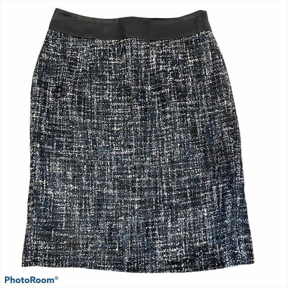 Banana Republic Tweed Faux Leather Trimmed Skirt 0 - Picture 5 of 13